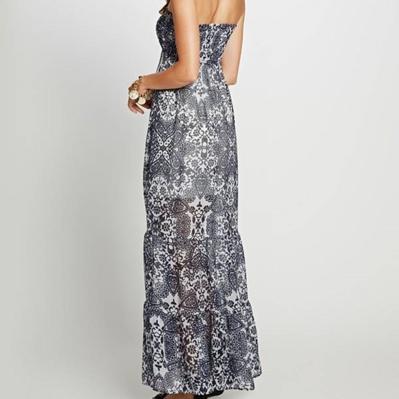 NEW GUESS Smocked Silk Moroccan-Print Maxi Dress - Picture 2 of 3